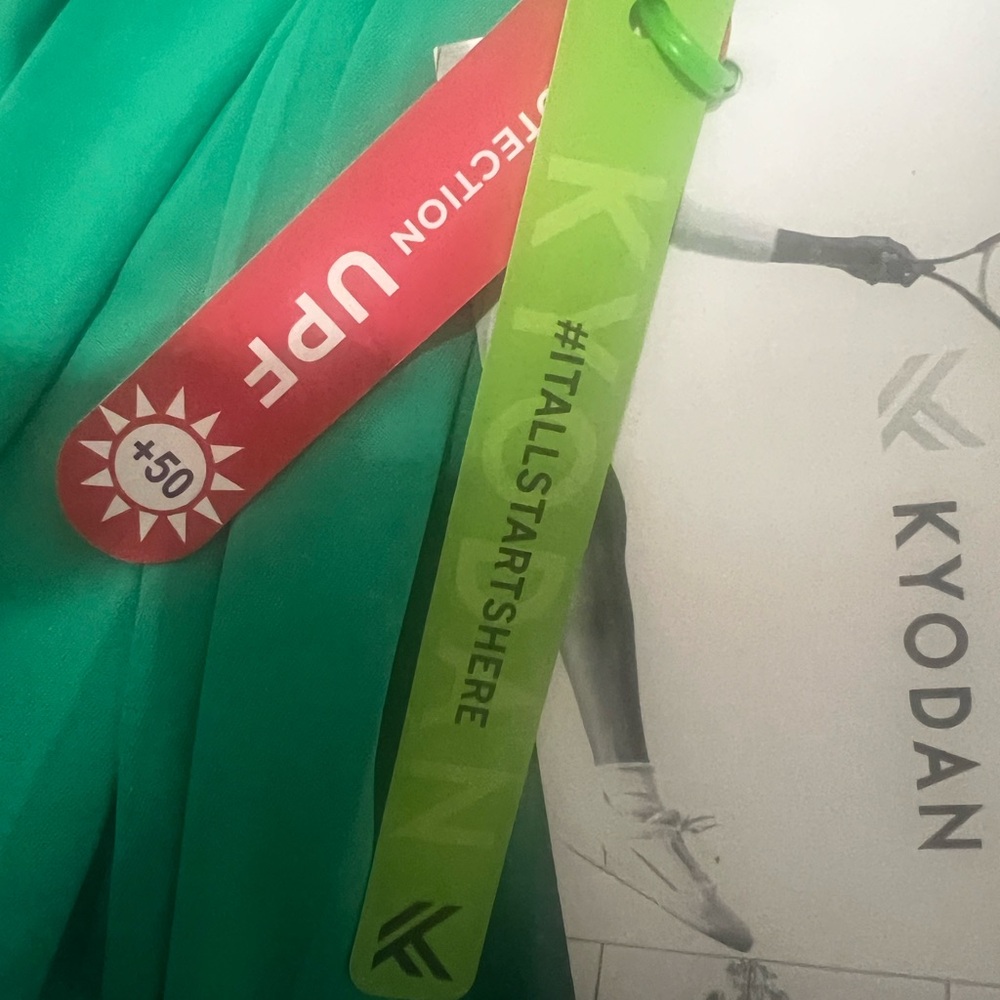 NWT Kyodan women's Vibrant Green pickleball tennis skirt size Medium - Picture 5 of 5